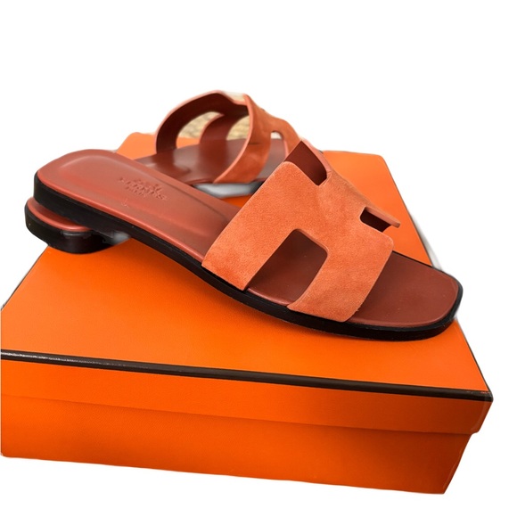 Hermès Oran Sandals Suede Goatskin Rose Bois de Santal - Full Set. Sz 37.5 - Picture 2 of 6